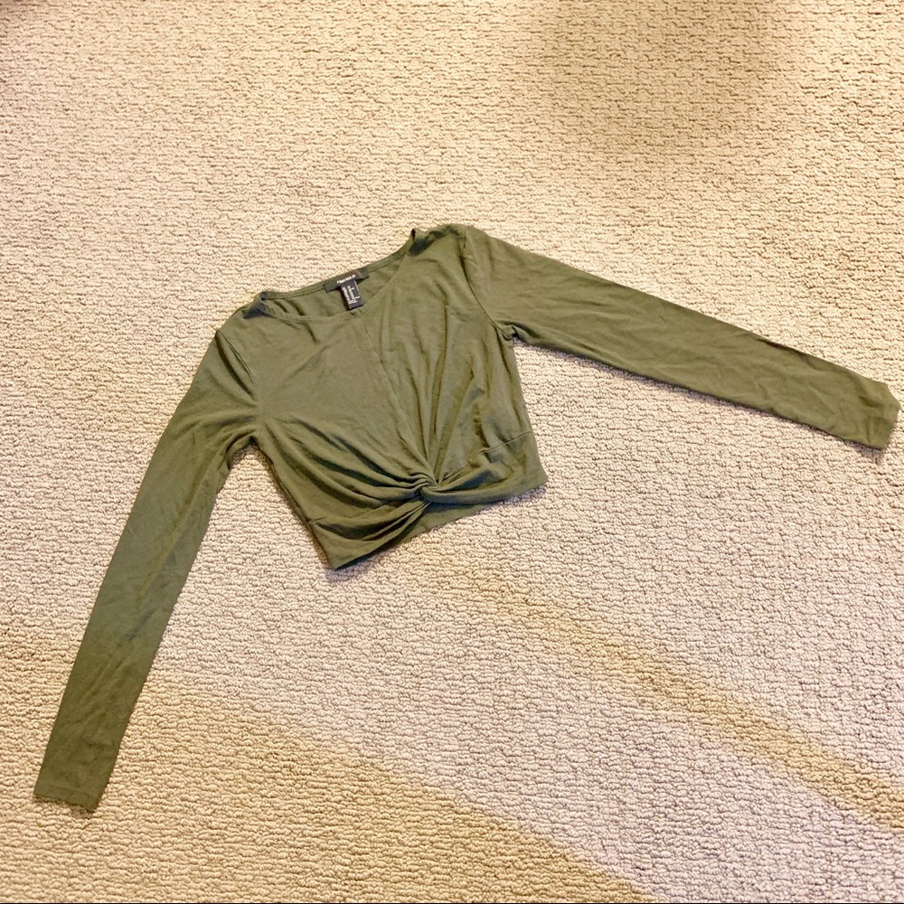 Forever 21 twist front crop top